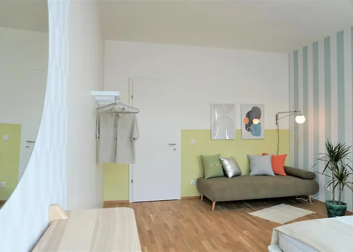 Modern 2br - Full Kitchen - Schoenbrunn Area - 15 Mins To Center *