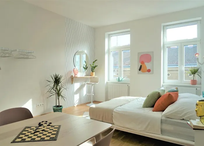 Apartment Modern 2br - Full Kitchen - Schoenbrunn Area - 15 Mins To Center