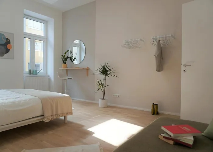 Modern 2br - Full Kitchen - Schoenbrunn Area - 15 Mins To Center *